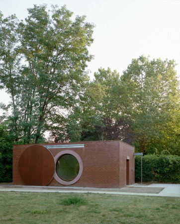 Klubhaus fr Bogenschtzen von Boman in Fontenay-aux-Roses