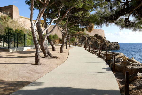 K�stenpromenade in Bastia von Dietmar Feichtinger Architectes