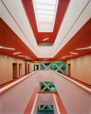 Erweiterung eines Gymnasiums von AFF in Köln