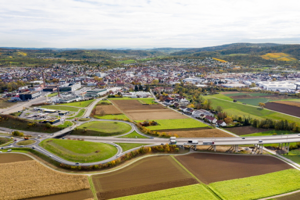 Das Wettbewerbsareal liegt zwischen dem Bahnhof Winnenden und der Bundesstra�e 14.