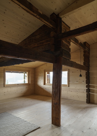 Sanierung eines Bergbauernhofes in Tirol von Benjamin Eder