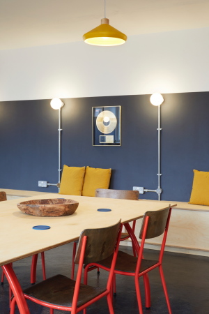 Co-Studios in London von alma-nac