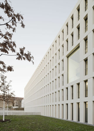 Finanzamt in Karlsruhe von Wittfoht Architekten