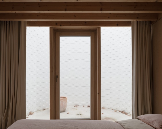 Blick in den Patio vor dem Schlafzimmer im 1.OG