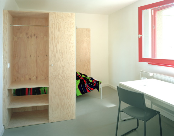 Sanierung eines Studentenwohnheims in Berlin von Muck Petzet Architekten