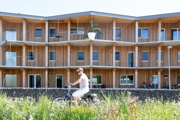 Wohnungsbau in Belgien von BLAF Architecten und Denc! Studio