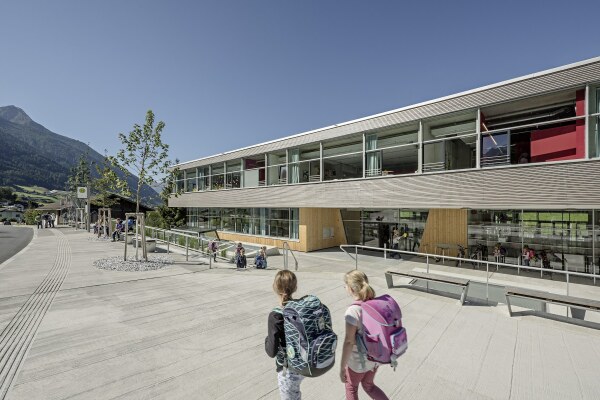 Schulcampus in Tirol von fasch&fuchs.architekten