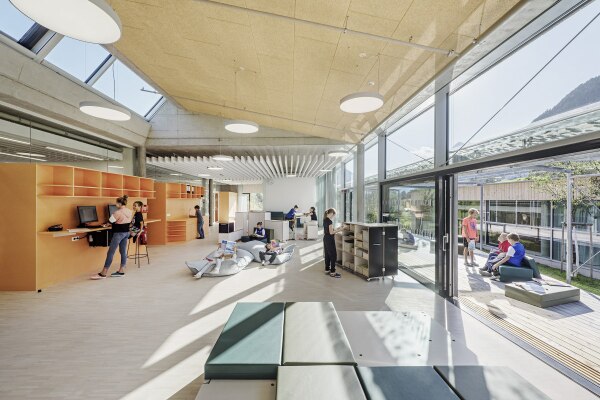 Schulcampus in Tirol von fasch&fuchs.architekten