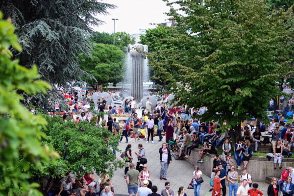 Auch wenn nun schon seit 20 Jahren diskutiert wird, w�re es falsch w�re zu sagen, dass in all der Zeit nichts passiert sei. Festival auf dem Ebertplatz 2018.