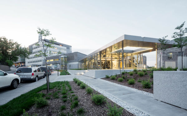 Notstrom-Pavillon von FABG in Montral