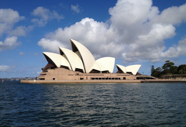 Sydney Opera House nach Entwurf des dnischen Architekten Jrn Utzon. Seit 2007 UNESCO-Welterbe.