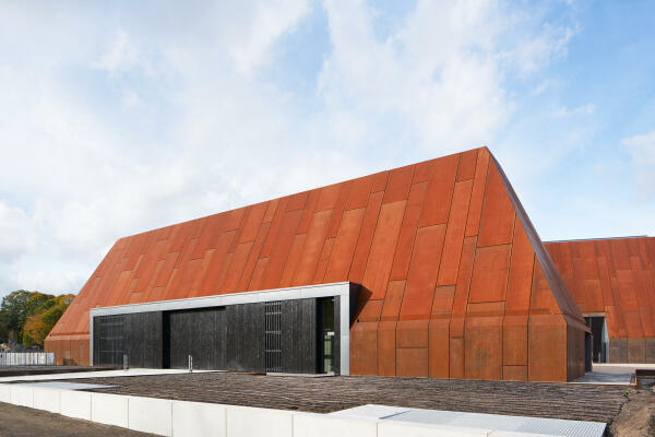 Empfangs- und Ausstellungsgeb�ude in Molfsee von ppp architekten