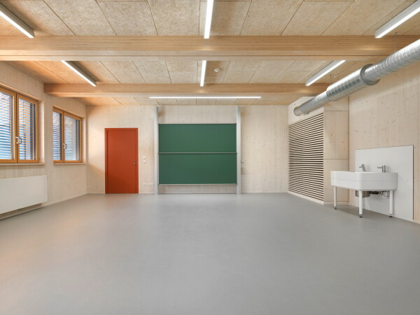 Oberschule von Kaden+Lager in Leipzig