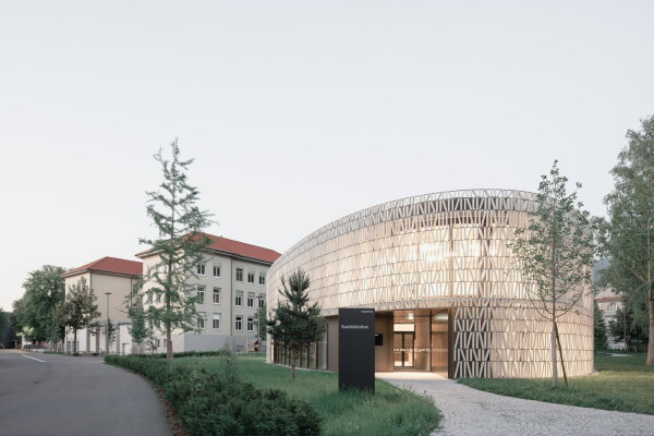 Bibliothek in Dornbirn von Dietrich Untertrifaller Architekten und Christian Schmoelz