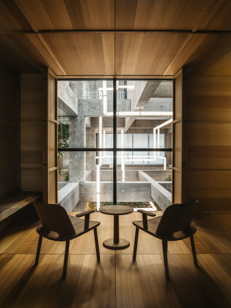 Hotelerweiterung von Sou Fujimoto Architects in Maebashi