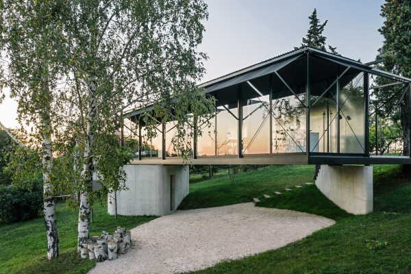 Haus bei Belgrad von TEN