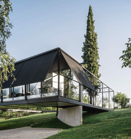 Haus bei Belgrad von TEN