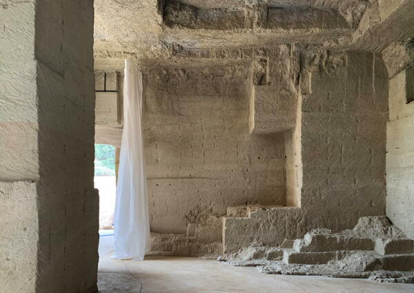 Unterirdisches Sommerdomizil von Ensamble Studio auf Menorca