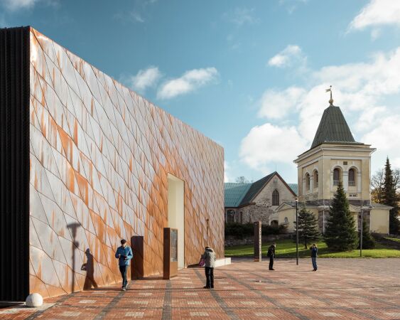 Bibliothek von JKMM Architects in Kirkkonummi