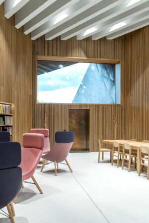 Bibliothek von JKMM Architects in Kirkkonummi