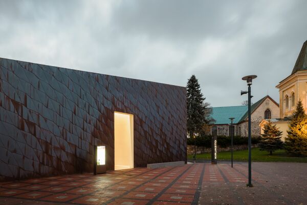 Bibliothek von JKMM Architects in Kirkkonummi