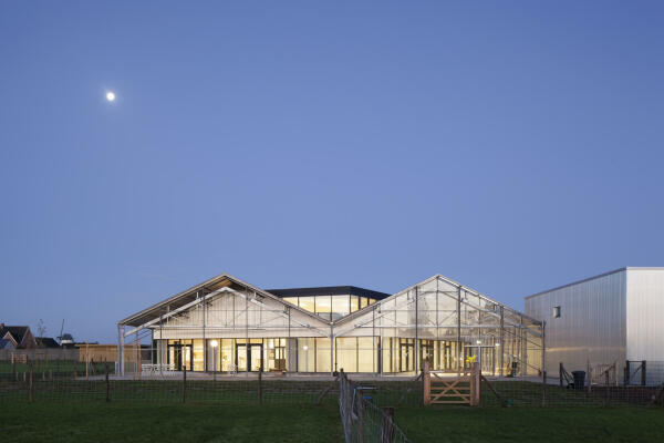 Hundetrainingszentrum von WE-S architecten bei Gent