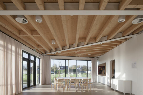 Hundetrainingszentrum von WE-S architecten bei Gent