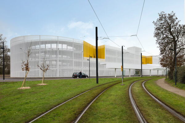 Park- und Ride-Anlage bei Nantes von IDOM