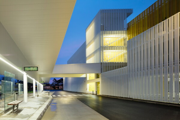 Park- und Ride-Anlage bei Nantes von IDOM