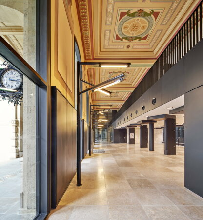 Umbau eines Postgeb�udes in Paris von Dominique Perrault