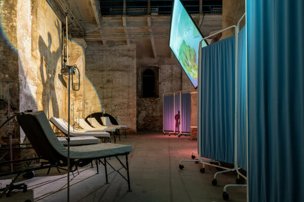 Im �Hospital of the Future� (57) von OMA.