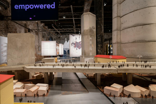 Weitere Co-Habitats (hier C4 �ber Addis Ababa) wurden in Zusammenarbeit mit Unis und Lehrst�hlen entwickelt. C4 beispielsweise von Marc Ang�lil / ETH Z�rich, Dirk Hebel / KIT Karlsruhe, Bisrat Kifle Woldeyessus / EiABC und weiteren.