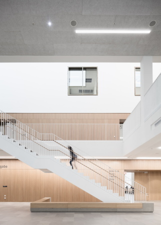 Schulcampus in Mnchen von schrmann dettinger architekten