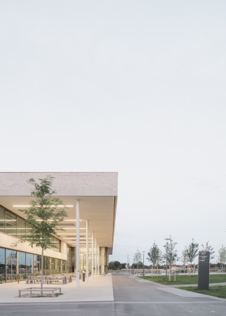 Schulcampus in Mnchen von schrmann dettinger architekten