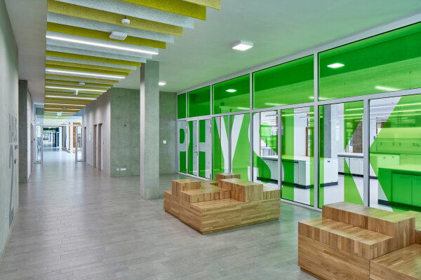 Schulcampus in Mnchen von schrmann dettinger architekten