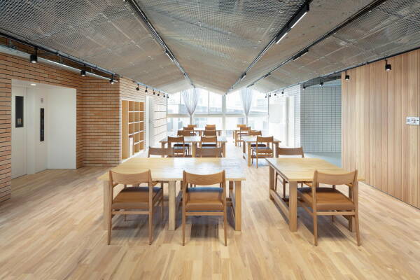 Werkst�tten in Osaka von Kosuke Bando und nanometer