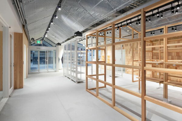 Werksttten in Osaka von Kosuke Bando und nanometer