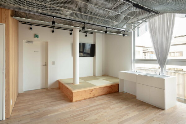 Werkst�tten in Osaka von Kosuke Bando und nanometer