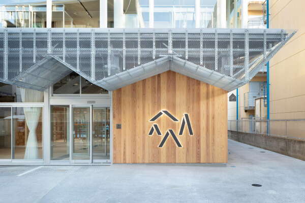 Werkst�tten in Osaka von Kosuke Bando und nanometer