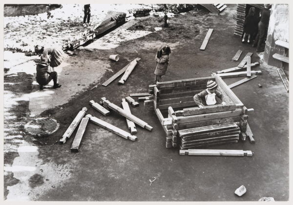 View of children playing in a deconstructed little house, at Children's Creative Centre Playground, Canadian Federal Pavilion, Expo '67, Montral, Qubec. 1967. Cornelia Hahn Oberlander fonds. Collection CCA, Montral; Gift of Cornelia Hahn Oberlander