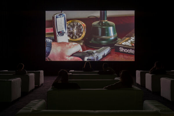 Kinosaal mit Screening The Clock 2 von Christian Marclay