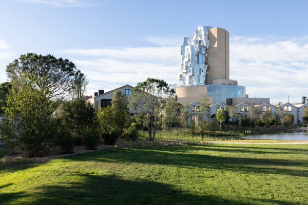 Fondation LUMA erffnet Kunstturm