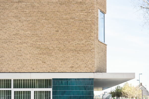 Schule in Middelkerke von B-architecten und A1AR