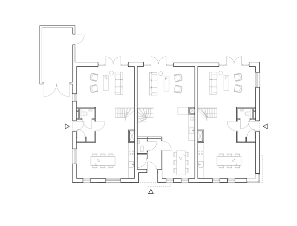 Grundriss Erdgeschoss von den Einfamilieneinheiten in einer Dreiergruppe
