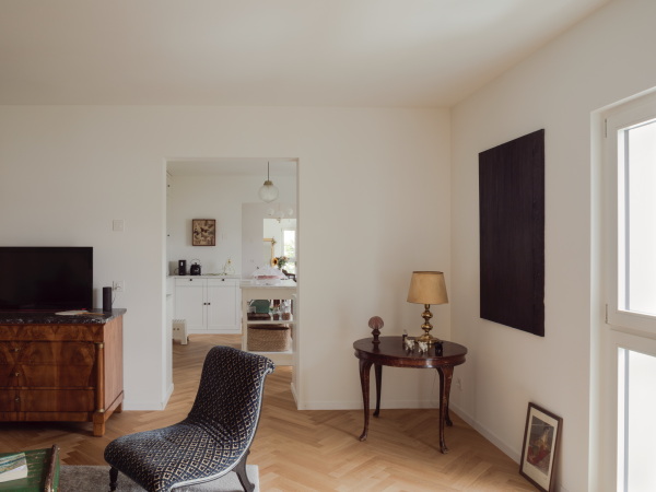 Wohnhauserweiterung in Fribourg von Aviolat Chaperon Escobar Architectes