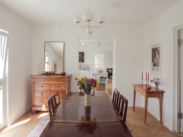 Wohnhauserweiterung in Fribourg von Aviolat Chaperon Escobar Architectes