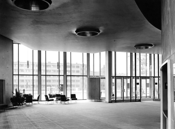 Kino Kosmos, Berlin-Friedrichshain, 1961-1962, Architekten: Josef Kaiser / Gnter Kunert