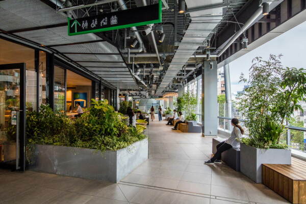 Park mit Einkaufszentrum in Tokio von Nikken Sekkei