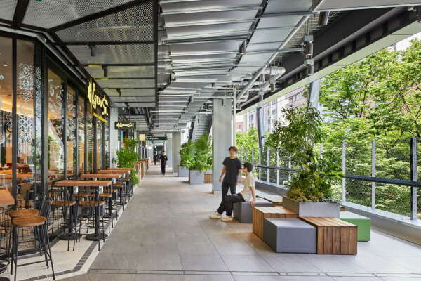 Park mit Einkaufszentrum in Tokio von Nikken Sekkei