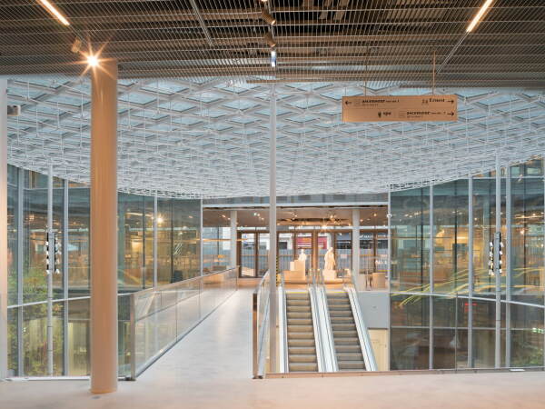 �bergang vom Neubau zum Altbau